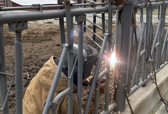 T.N.T. Welding and Fabrication mobile welding fabrication farm repair heavy equipment repair custom fabrication in Hanover York Gettysburg New Oxford McSherrystown Glenville Spring Grove Glen Rock York County Adams County PA Westmsinster Carroll County MD TNT Welding and Fabrication